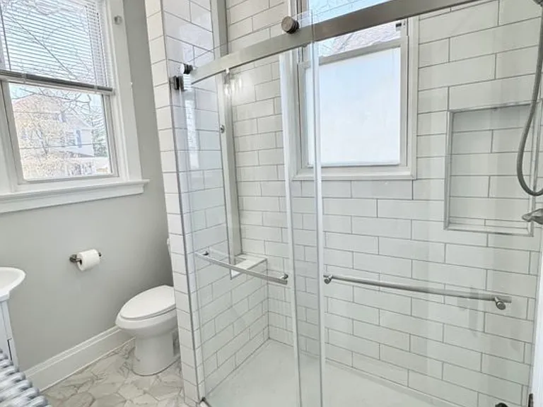 6828 Kenton Ave — Photo 6