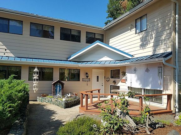 2nd image of 31762 Nichols Ln