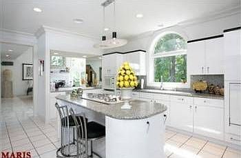 5th image of 279 St Andrews Dr