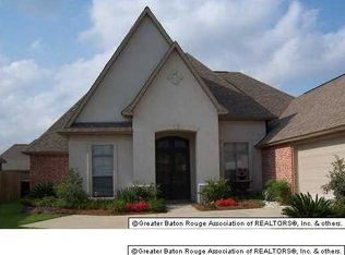 11343 Pleasant Knoll Dr, Denham Springs, LA 70726