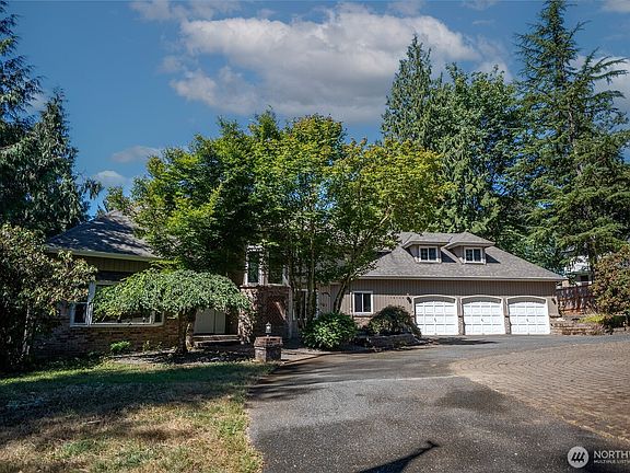 2nd image of 18109 236th Avenue NE