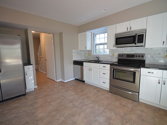 2nd image of 8710 Yardley Dr