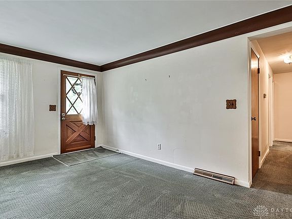 4th image of 8527 Steleta Dr