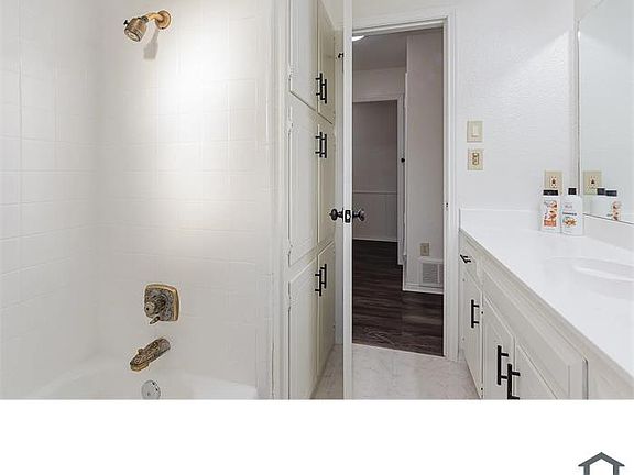 5th image of 501 Field St