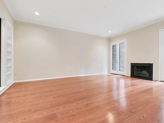 4th image of 6000 Sugar Hill Dr APT 2