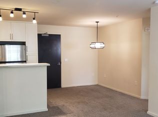 1810 Kaioo Dr APT B310, Honolulu, HI 96815