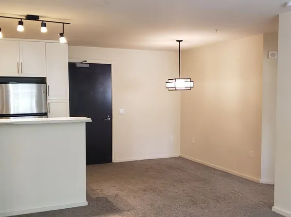 1810 Kaioo Dr APT B310, Honolulu, HI 96815