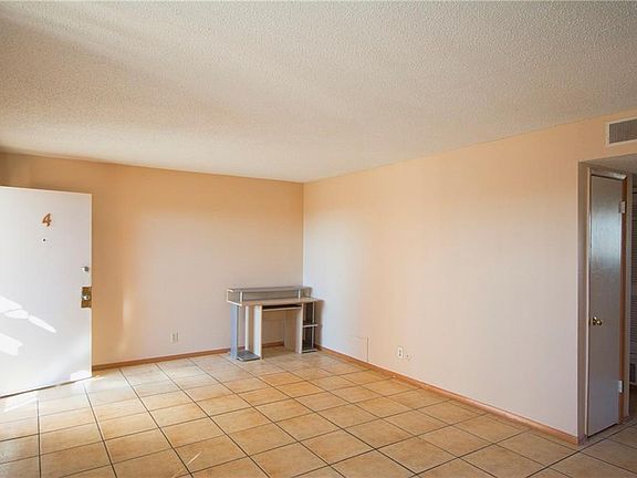 5th image of 5236 Carousel Dr APT 12