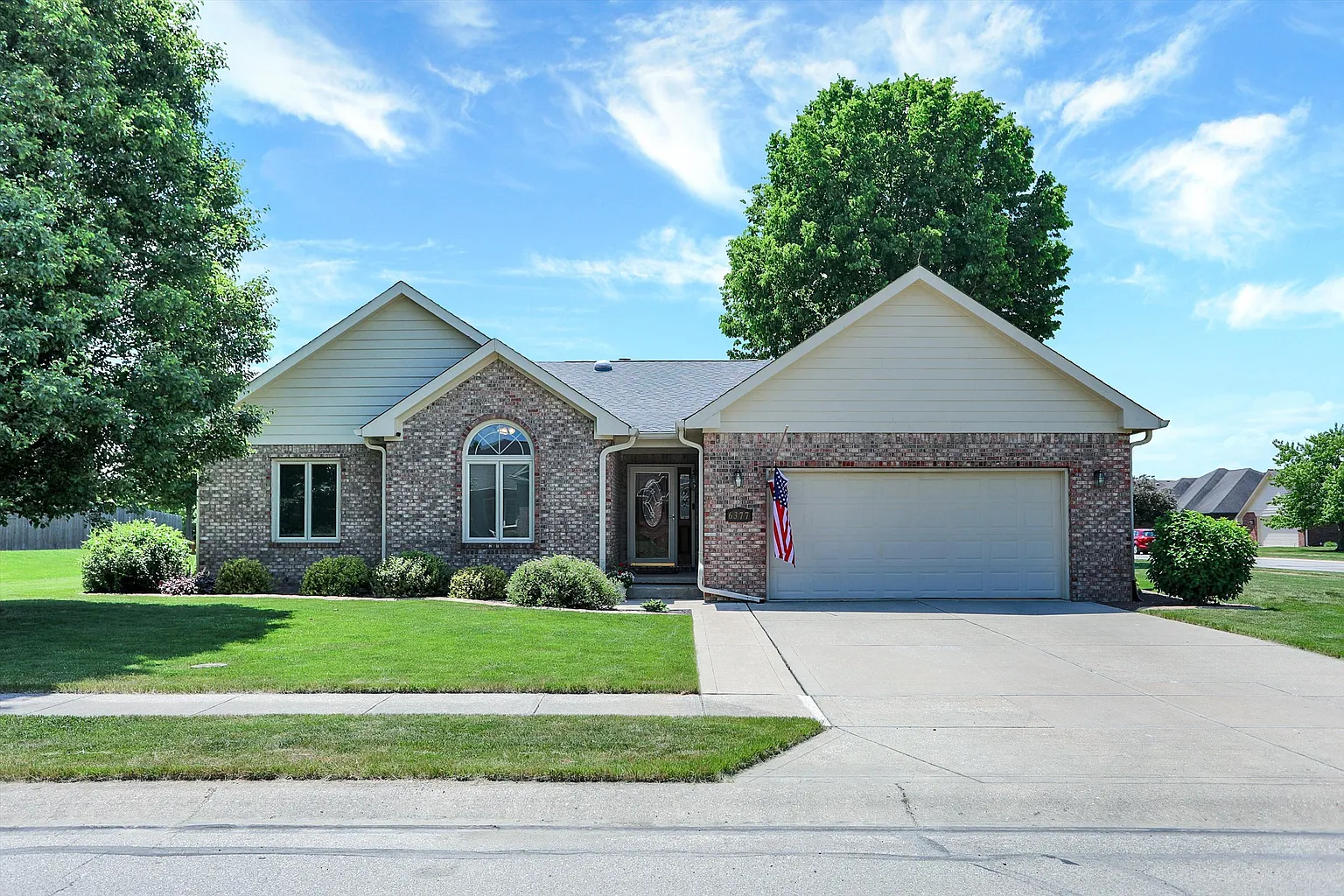 6377 Juliet Dr photo 1