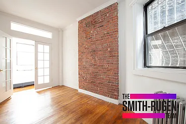 Rented by R New York