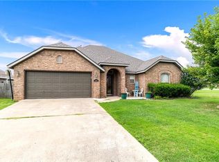 3502 S Stoney Point Rd, Rogers, AR 72758