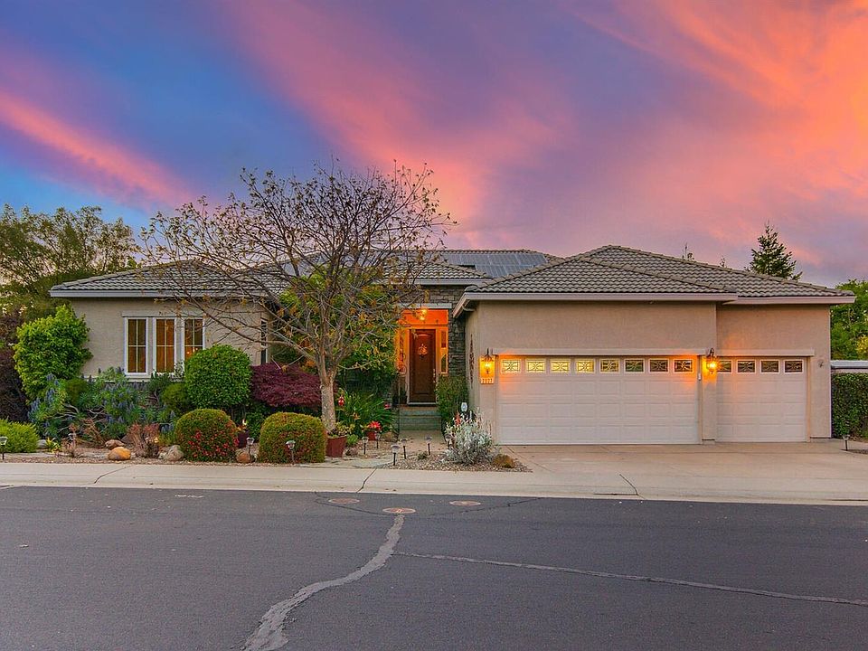 2nd image of 2837 Carradale Dr