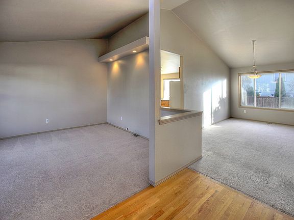 2nd image of 20115 84th Ave E