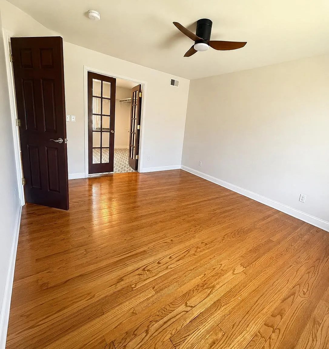 3 bed, 2.0 bath, $4,250 — Photo 1