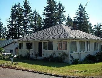 2nd image of 631 SE Douglas St