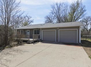 2003 Russet Ln, Rapid City, SD 57703