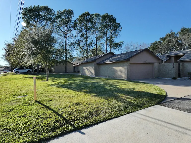 604 Golfview Dr — Photo 38