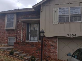 7854 Kessler Ln, Overland Park, KS 66204