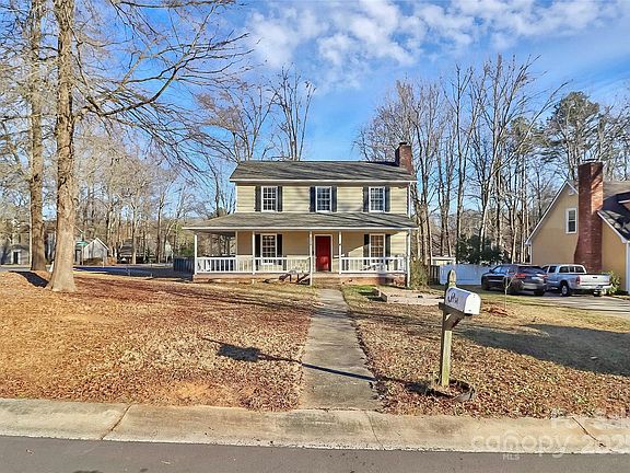 3rd image of 6558 Regatta Ln