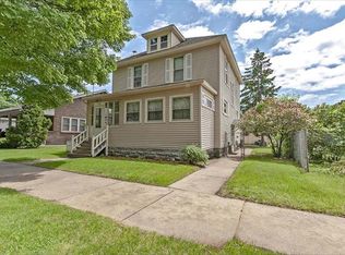 1615 Thomas St, Marinette, WI 54143
