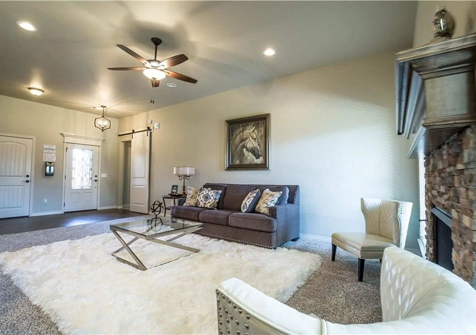 Beautiful 4 Bedroom 2 Bath Home in Mustang School District! — Photo 4