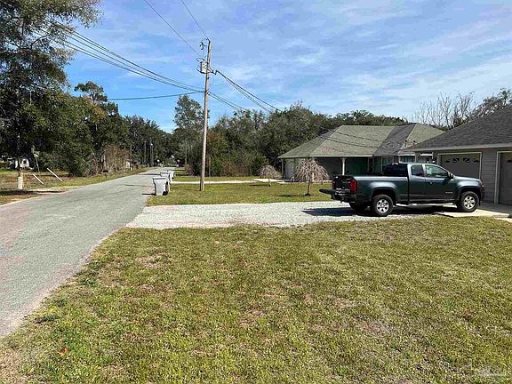 4th image of 6907 Ella St