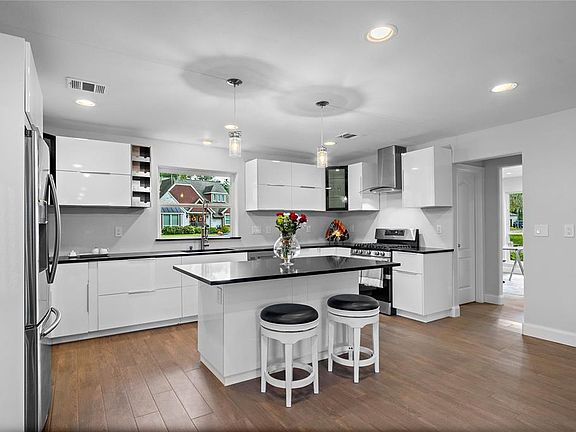 4th image of 14802 Bramblewood Dr