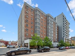 55 Yarmouth St #608, Guelph, ON N1H 7R4