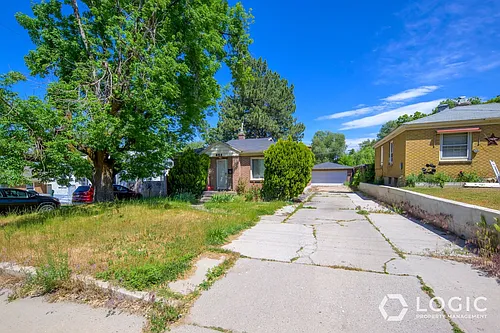 654 32nd St #DOWNSTAIRS Photo 1