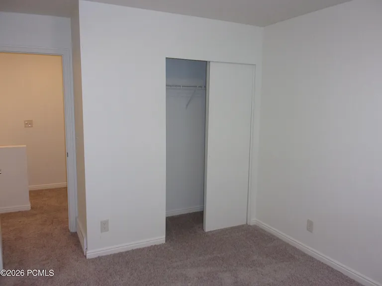 88 E Rainbow Way — Photo 26