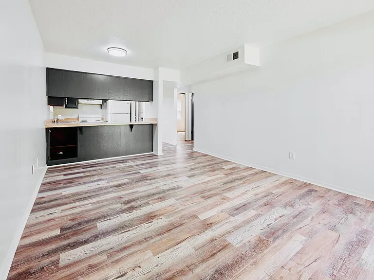 7001 N Chas Dr #A — Photo 10
