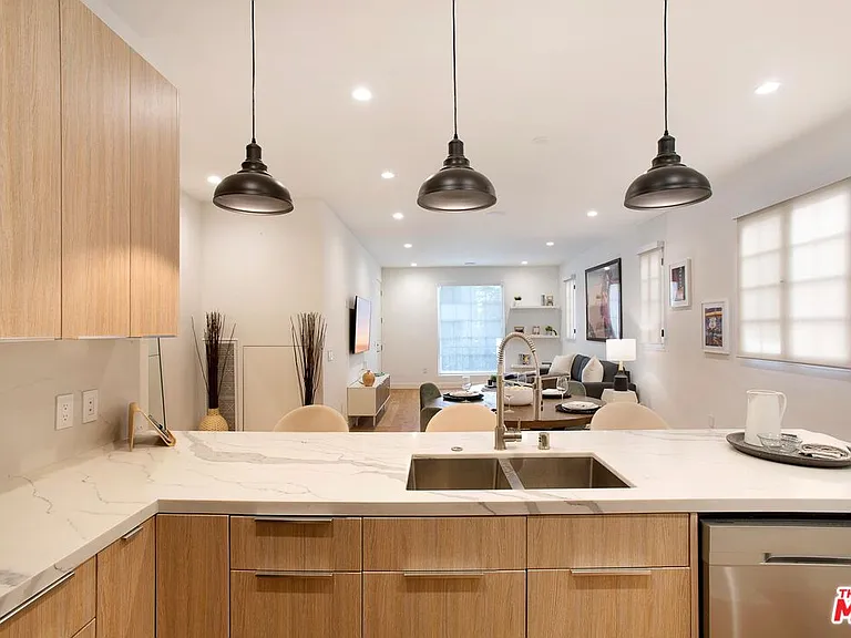 418 N Stanley Ave #420 — Photo 18