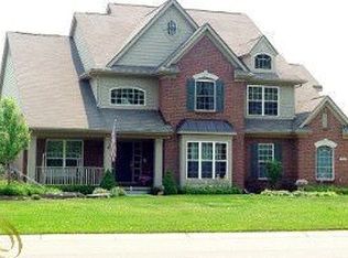3561 Mill Creek Dr, Lake Orion, MI 48360