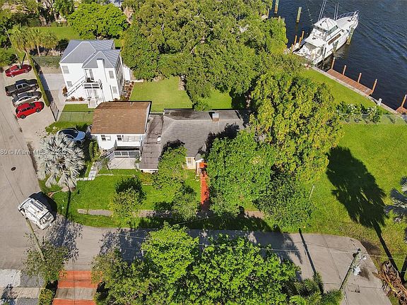 4th image of 501 SW 6th Ave