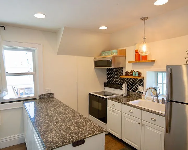 729 Jenifer St #2 — Photo 8