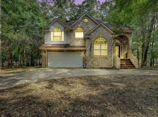 1801 Camellia Dr, Huntsville, TX 77340