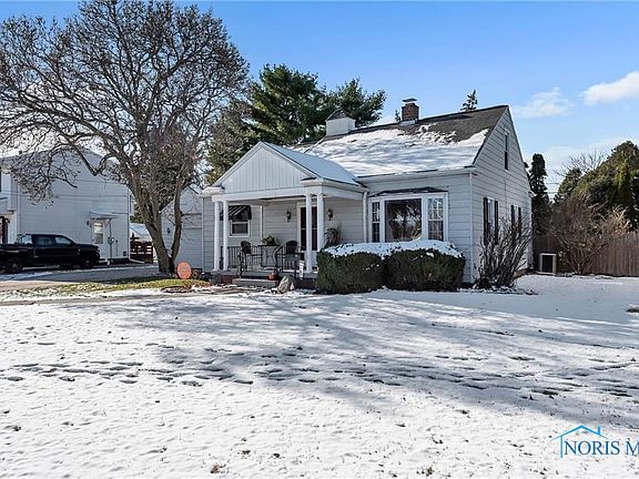 4th image of 161 Windsor Dr