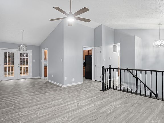 2nd image of 7861 Golden Pine Cir