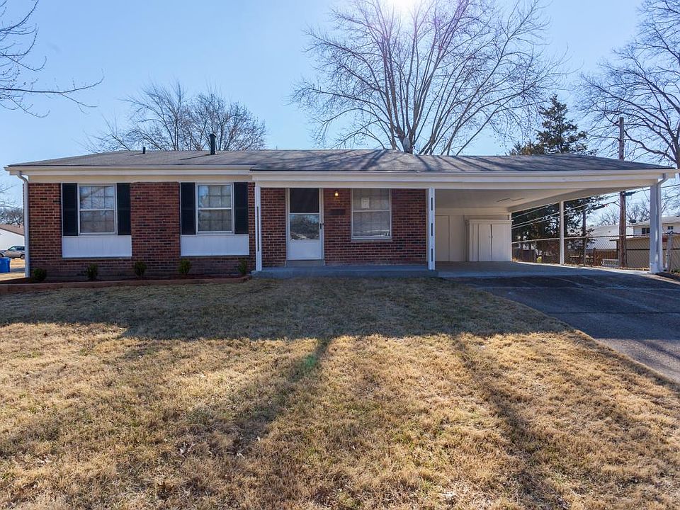 1st image of 1040 Cedar Pl