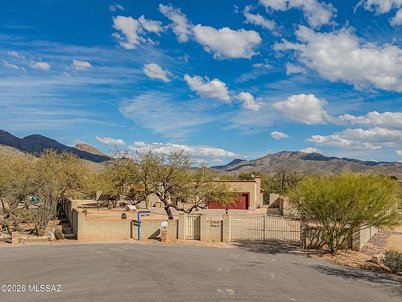 4th image of 10972 E Oakwood Dr