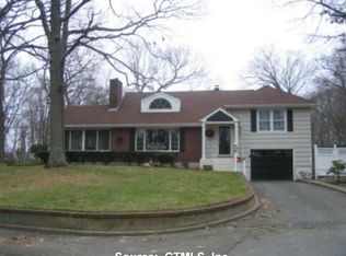 56 Hardard Ter, Gales Ferry, CT 06335