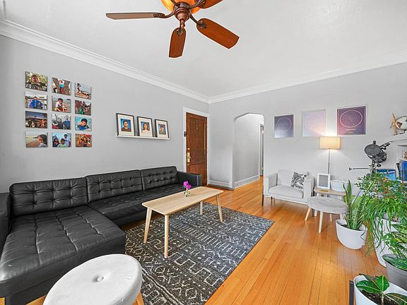 3rd image of 4123 N Francisco Ave #1