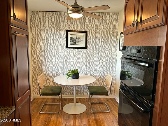 5th image of 100 W MARYLAND Avenue #O2