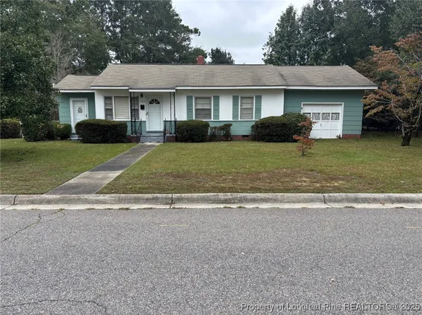 1209 E 14th St, Lumberton, NC 28358