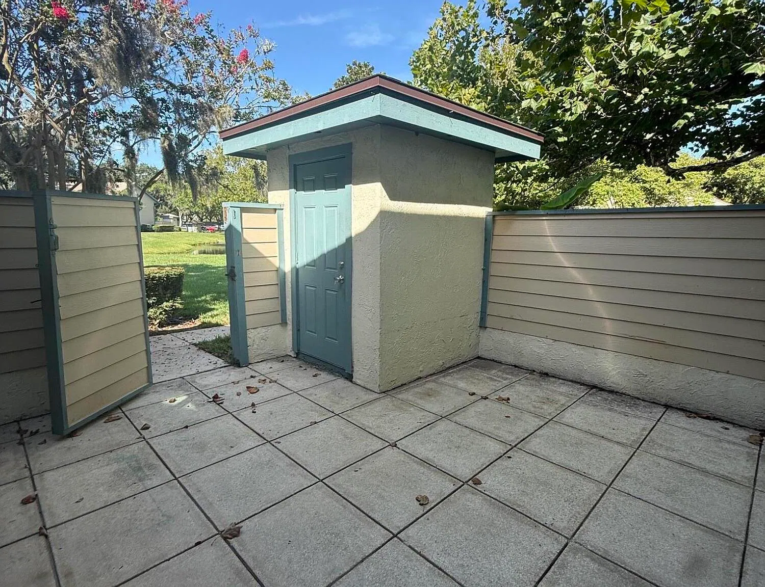 2 bed, 2.0 bath, 1035 sqft, $1,900 — Photo 4