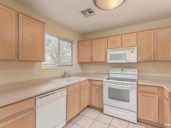 5th image of 5365 W Augusta Ave