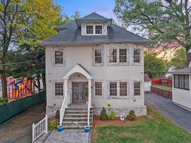 1st image of 81 Fairmount Ave