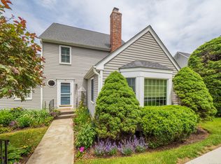 120 Prospect St APT 63, Ridgefield, CT 06877