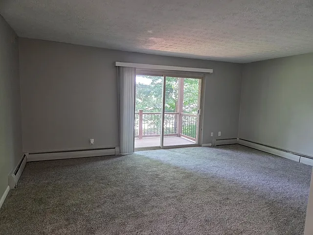 104 Rebel Dr — Photo 3