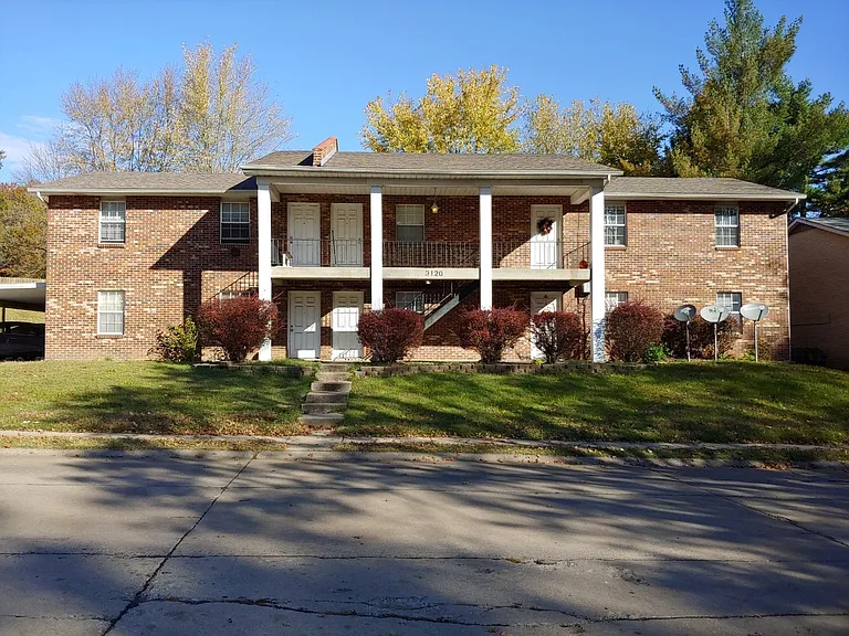 3120 Autumn Leaf Dr — Photo 1